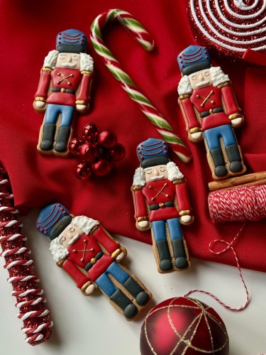 Piernik dziadek do orzechów